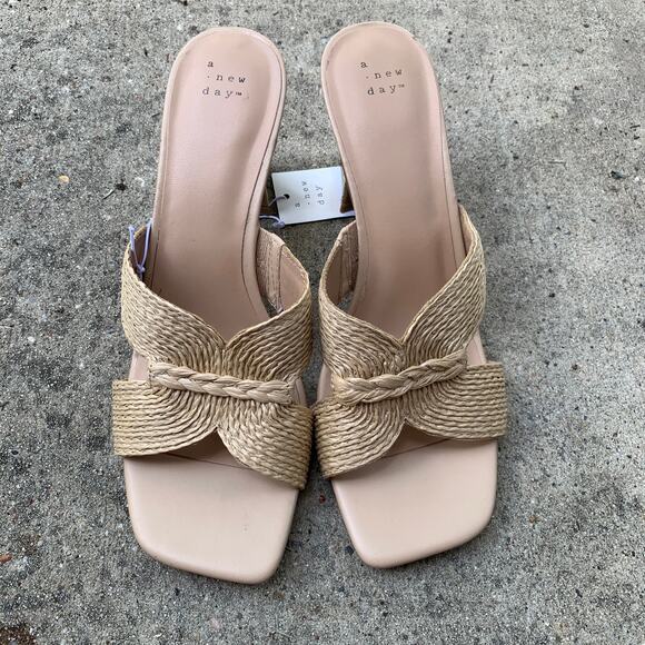 Women’s Heels Sandals Size 11 Beige/ Tia NWT- 
A New Day - Picture 1 of 6